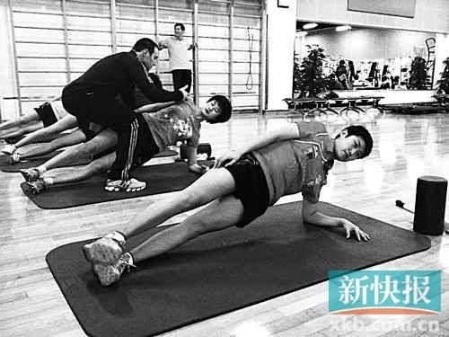 ŮƹӖ(x��n)���׬F(xi��n)��̾� �����A����Ҫᘌ�(du��)��������